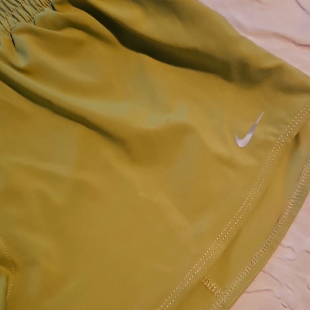 Nike Sage Green Sports Shorts Size Meduim